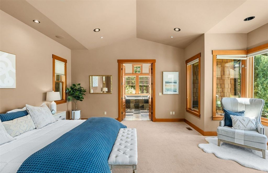 Discover Your Paradise: Luxurious Single-Owner Home on 148 Acres in Cle Elum, Washington Listing for $4.25M