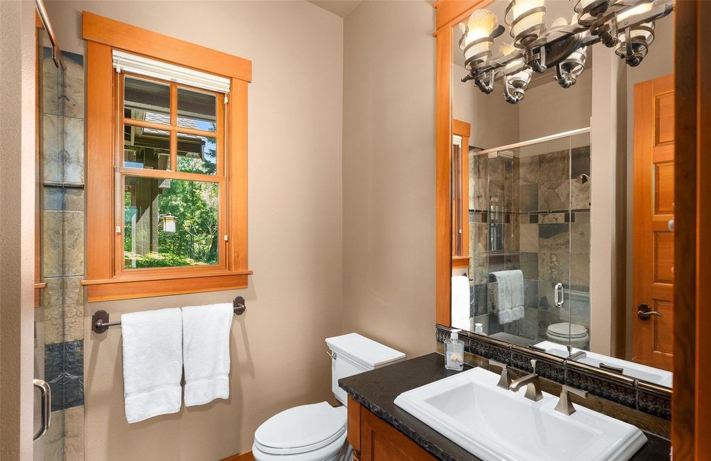 Discover Your Paradise: Luxurious Single-Owner Home on 148 Acres in Cle Elum, Washington Listing for $4.25M