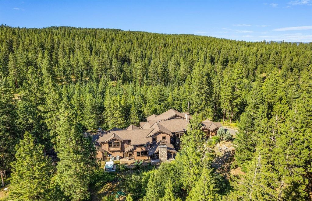 Discover Your Paradise: Luxurious Single-Owner Home on 148 Acres in Cle Elum, Washington Listing for $4.25M