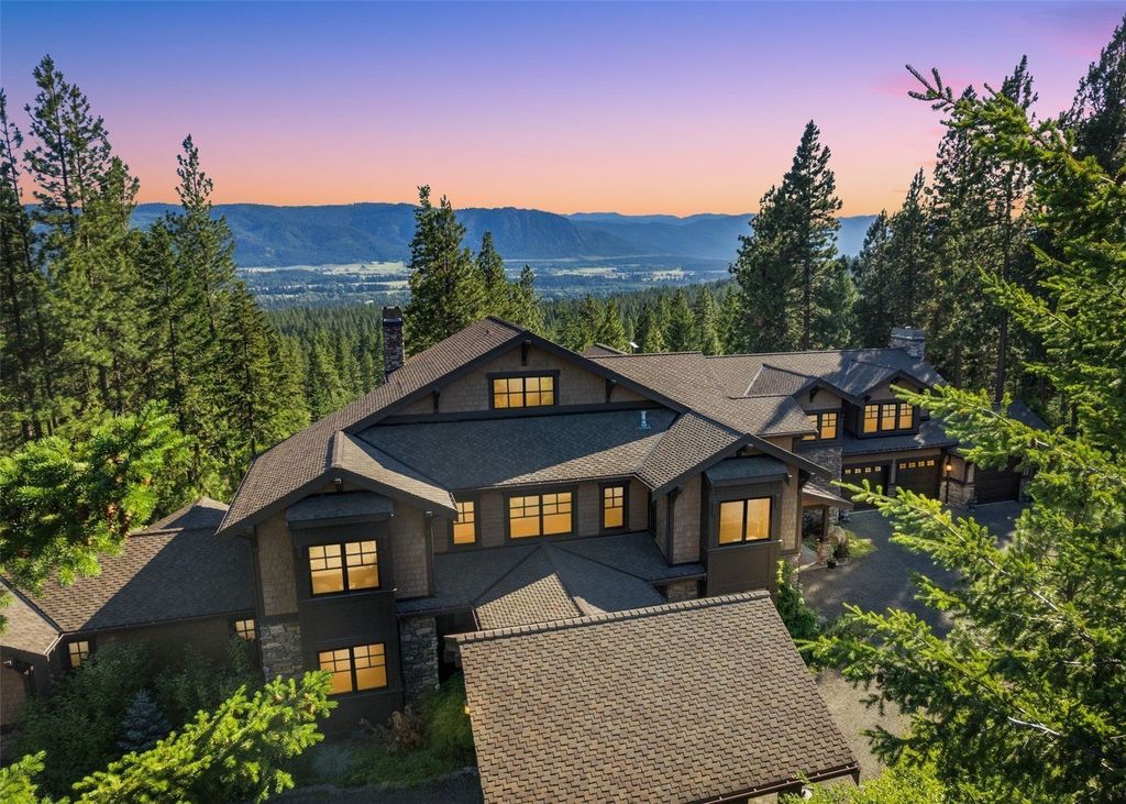 Discover Your Paradise: Luxurious Single-Owner Home on 148 Acres in Cle Elum, Washington Listing for $4.25M