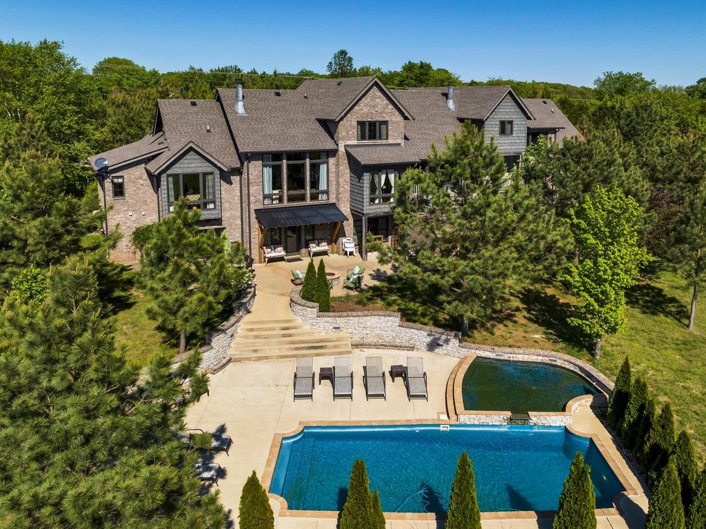Dream Home in Lebanon, Tennessee: Impeccable Design and Quality for $3.2M