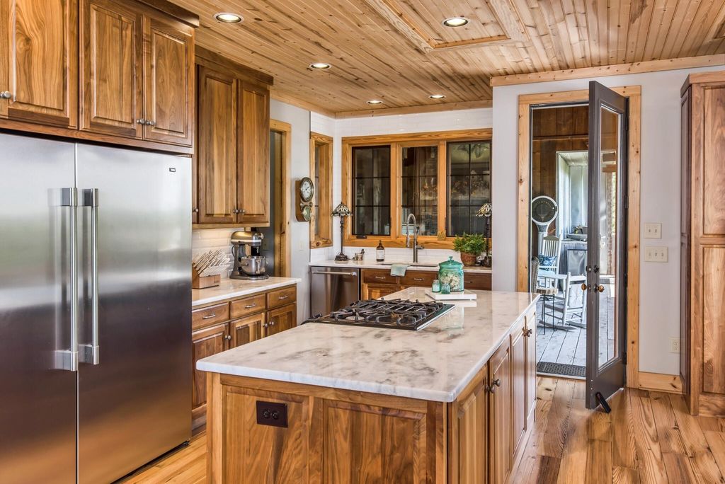 Dream Home in Lebanon, Tennessee: Impeccable Design and Quality for $3.2M