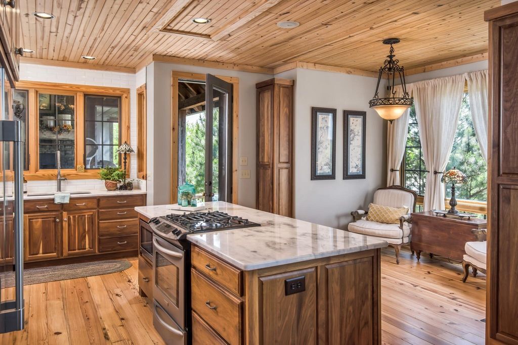 Dream Home in Lebanon, Tennessee: Impeccable Design and Quality for $3.2M