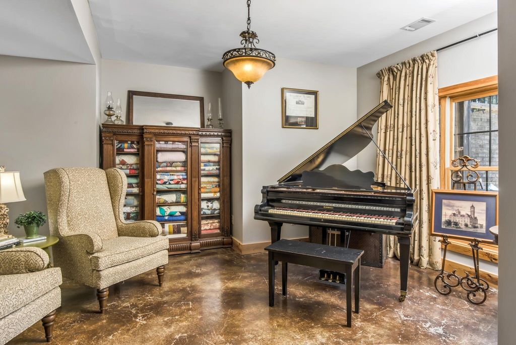 Dream Home in Lebanon, Tennessee: Impeccable Design and Quality for $3.2M