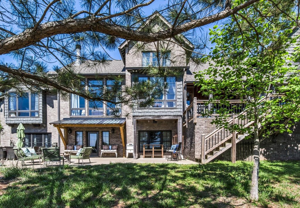 Dream Home in Lebanon, Tennessee: Impeccable Design and Quality for $3.2M