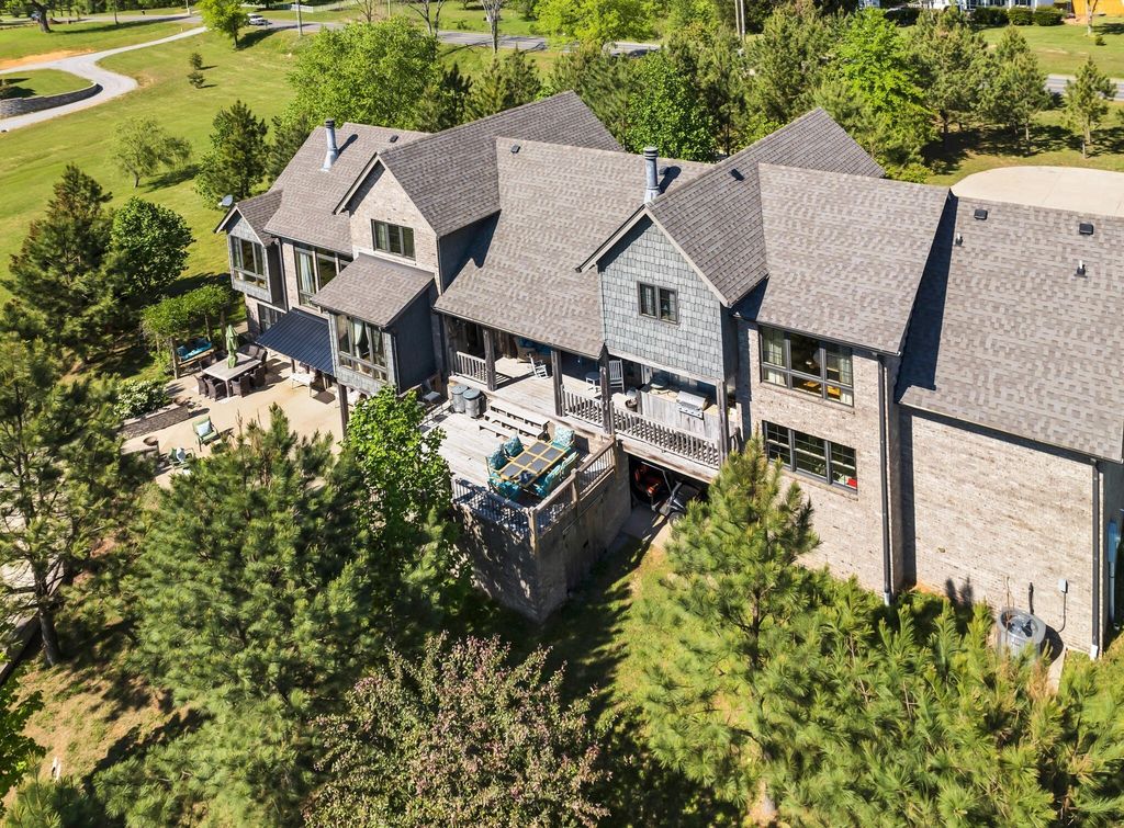 Dream Home in Lebanon, Tennessee: Impeccable Design and Quality for $3.2M