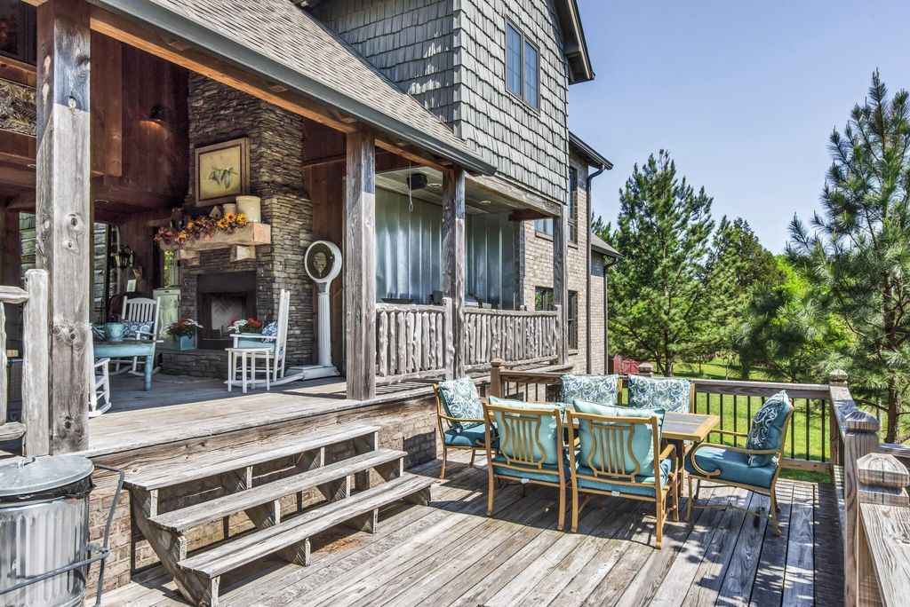 Dream Home in Lebanon, Tennessee: Impeccable Design and Quality for $3.2M