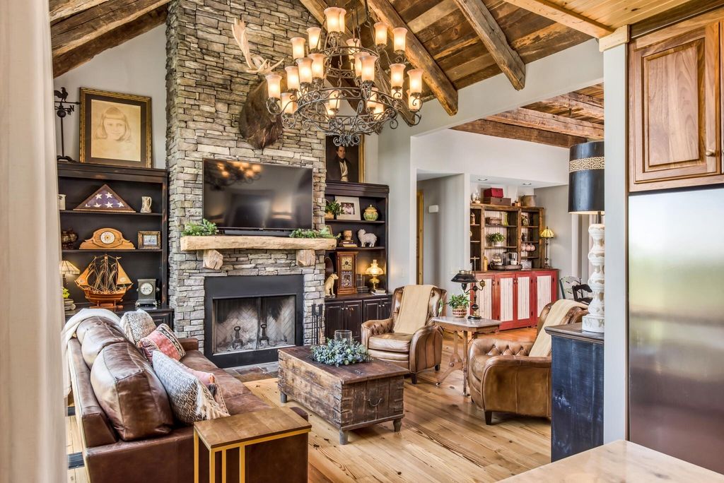 Dream Home in Lebanon, Tennessee: Impeccable Design and Quality for $3.2M