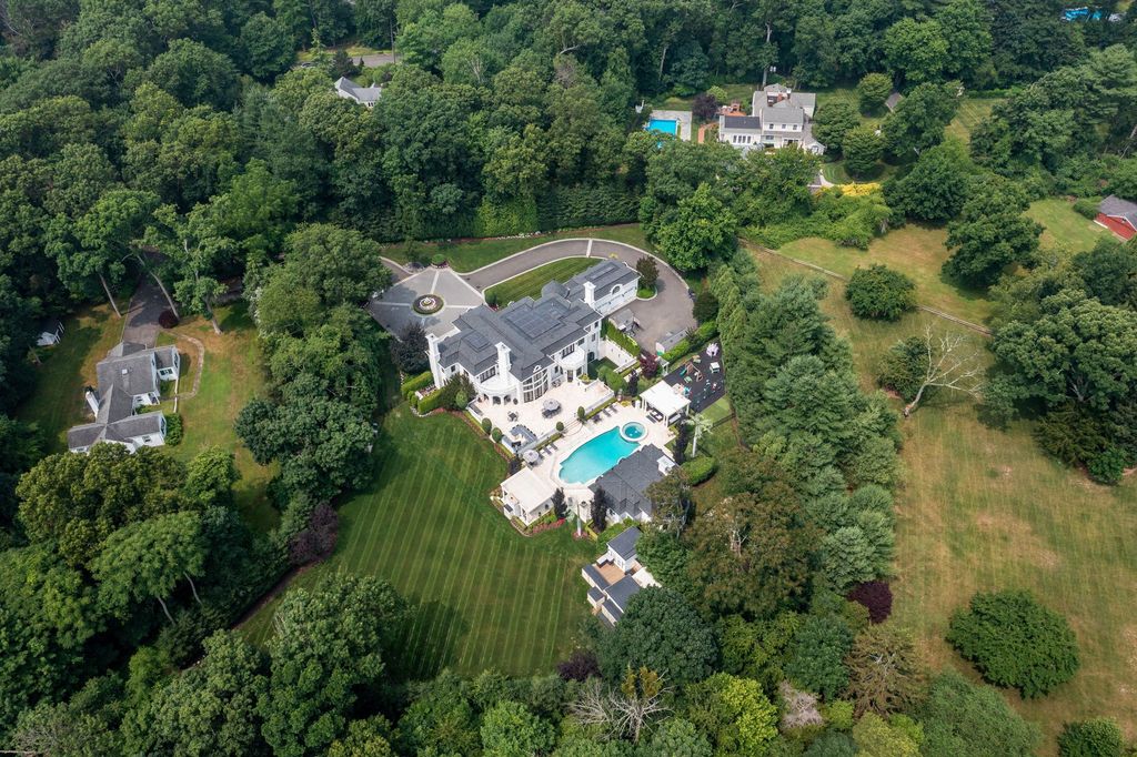 Exquisite Design, Spacious Living, and Pristine Privacy: Mansion in Upper Brookville, New York Listed at $7.45 Million
