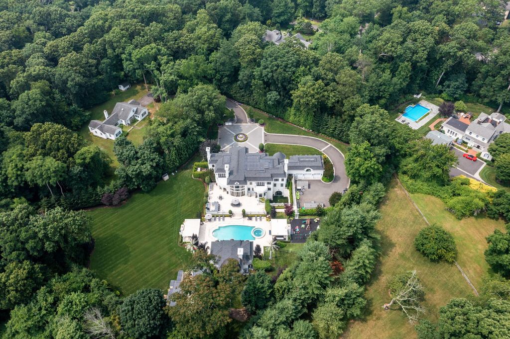 Exquisite Design, Spacious Living, and Pristine Privacy: Mansion in Upper Brookville, New York Listed at $7.45 Million