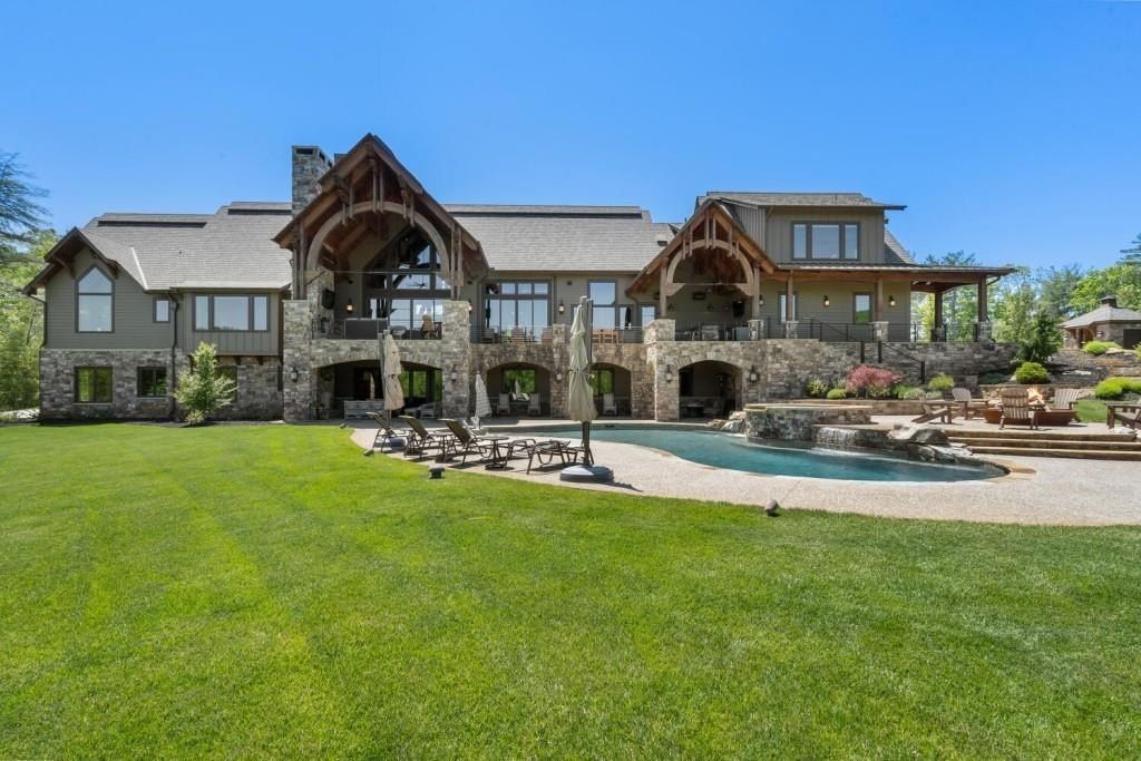 Exquisite Mountain Estate in Dahlonega, Georgia: A Luxurious Retreat Surrounded by Nature's Beauty, Listed at $5.85M