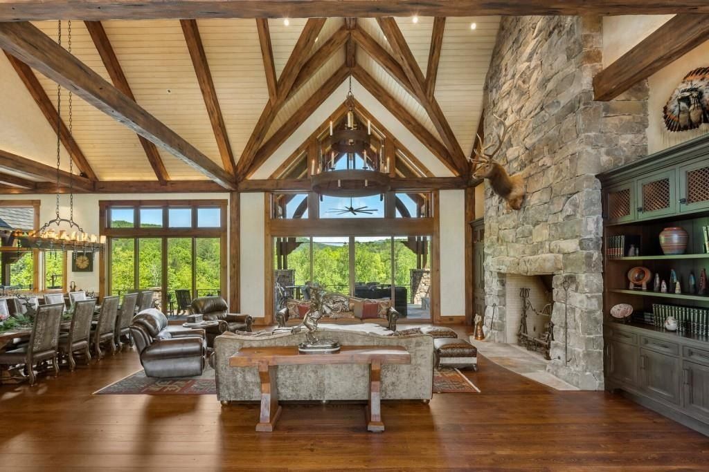Exquisite Mountain Estate in Dahlonega, Georgia: A Luxurious Retreat Surrounded by Nature's Beauty, Listed at $5.85M