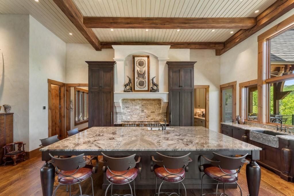 Exquisite Mountain Estate in Dahlonega, Georgia: A Luxurious Retreat Surrounded by Nature's Beauty, Listed at $5.85M