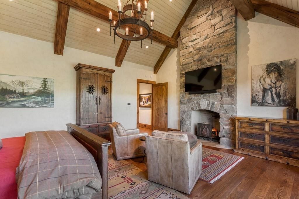 Exquisite Mountain Estate in Dahlonega, Georgia: A Luxurious Retreat Surrounded by Nature's Beauty, Listed at $5.85M