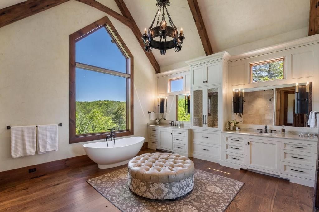 Exquisite Mountain Estate in Dahlonega, Georgia: A Luxurious Retreat Surrounded by Nature's Beauty, Listed at $5.85M