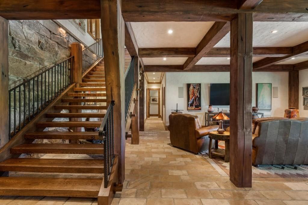 Exquisite Mountain Estate in Dahlonega, Georgia: A Luxurious Retreat Surrounded by Nature's Beauty, Listed at $5.85M