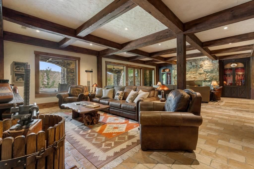 Exquisite Mountain Estate in Dahlonega, Georgia: A Luxurious Retreat Surrounded by Nature's Beauty, Listed at $5.85M