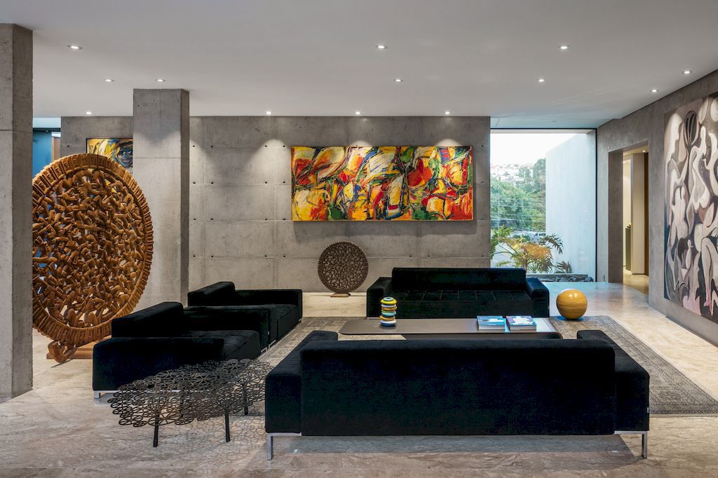Guaica Residence Elegant House Designed by Padovani Arquitetos 7