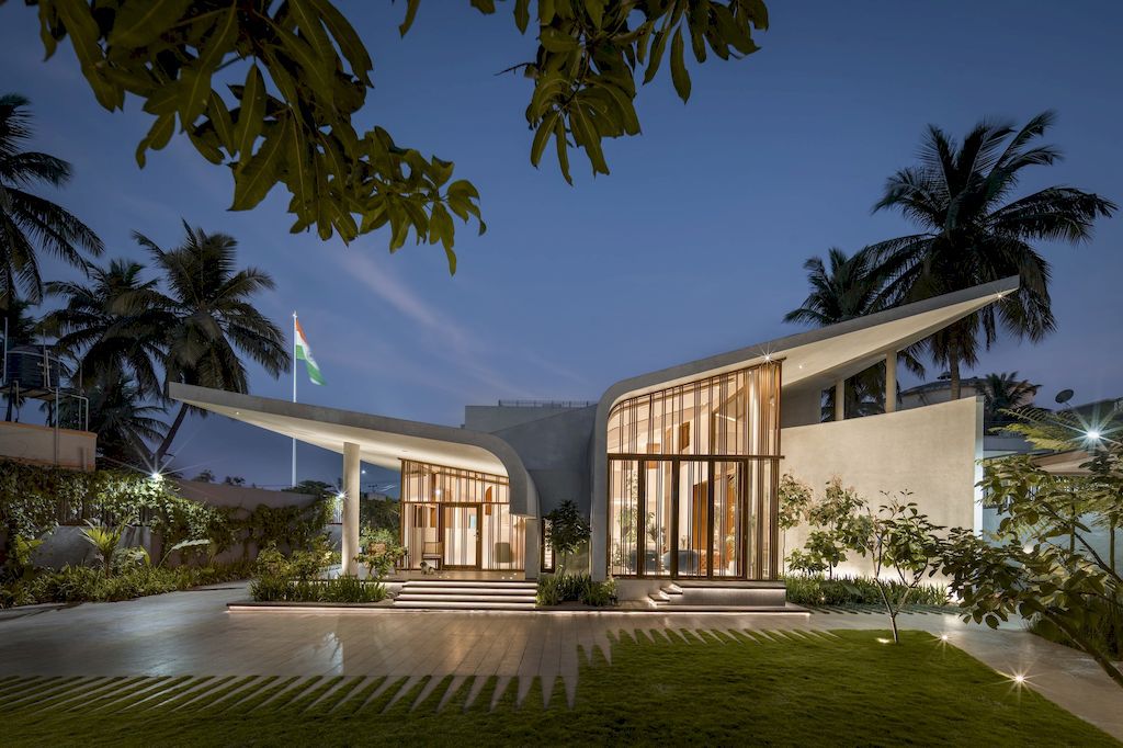 Hosapete Mane House brings harmonious comfortable space by Cadence 11