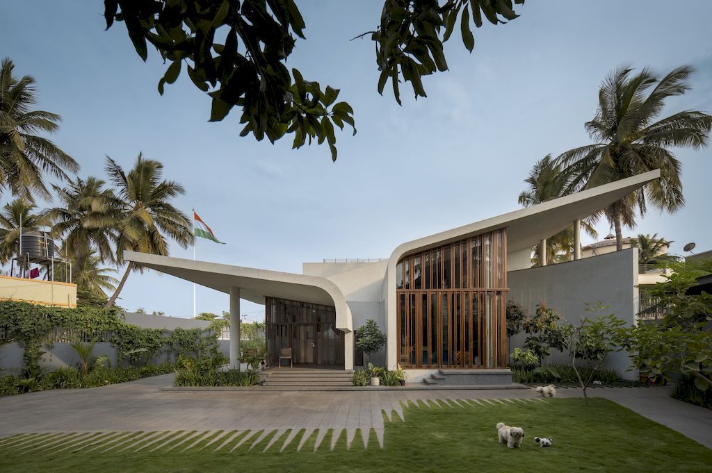Hosapete Mane House brings harmonious, comfortable space by Cadence