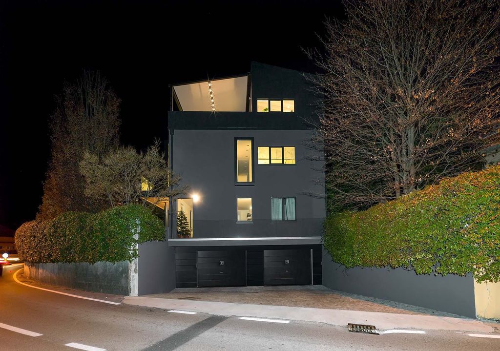 House ML+M+R in Italy by Filippo Caprioglio - Caprioglio Architects