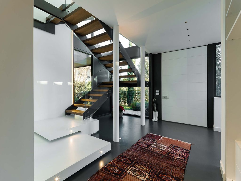 House ML+M+R in Italy by Filippo Caprioglio - Caprioglio Architects
