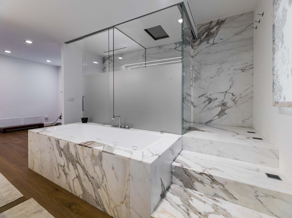 House ML+M+R in Italy by Filippo Caprioglio - Caprioglio Architects