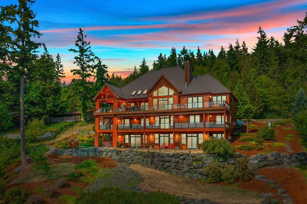 Lakefront Paradise: Luxurious Contemporary Home on Lake Whatcom, Washington Asking $3.489 Million