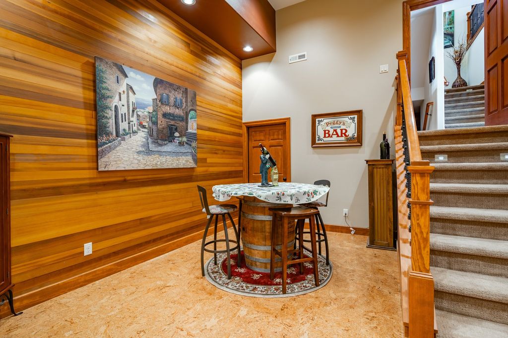 Lakefront Paradise: Luxurious Contemporary Home on Lake Whatcom, Washington Asking $3.489 Million
