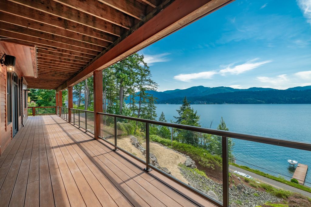 Lakefront Paradise: Luxurious Contemporary Home on Lake Whatcom, Washington Asking $3.489 Million