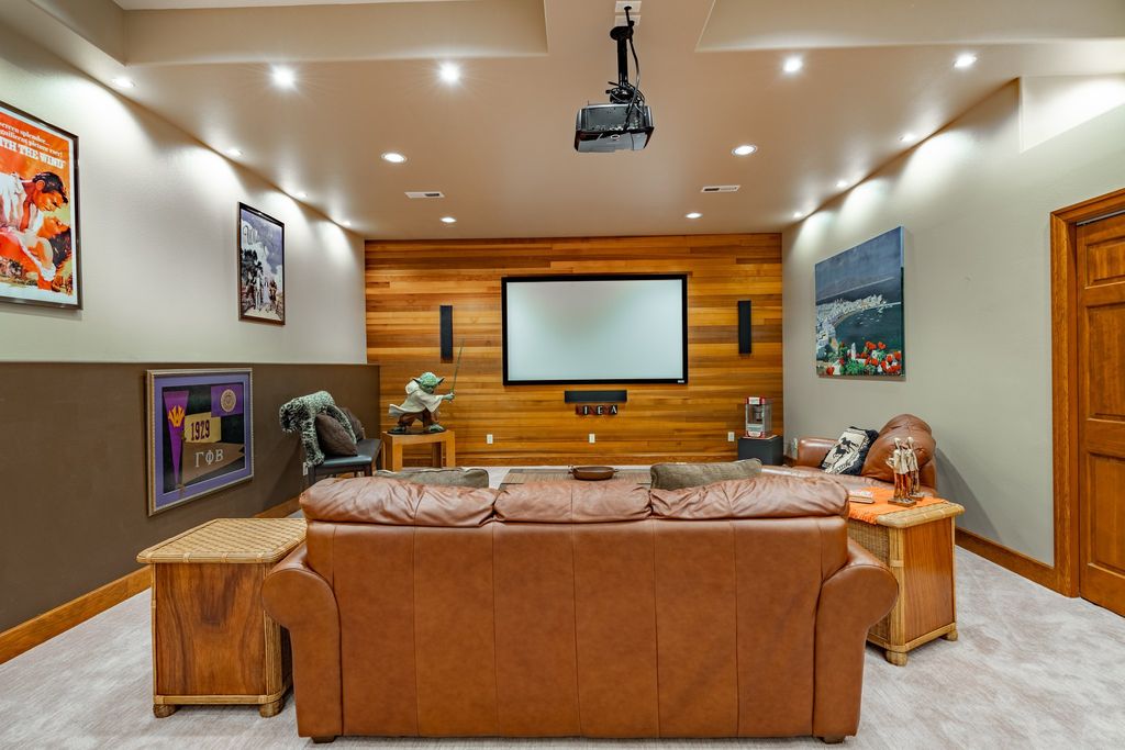 Lakefront Paradise: Luxurious Contemporary Home on Lake Whatcom, Washington Asking $3.489 Million