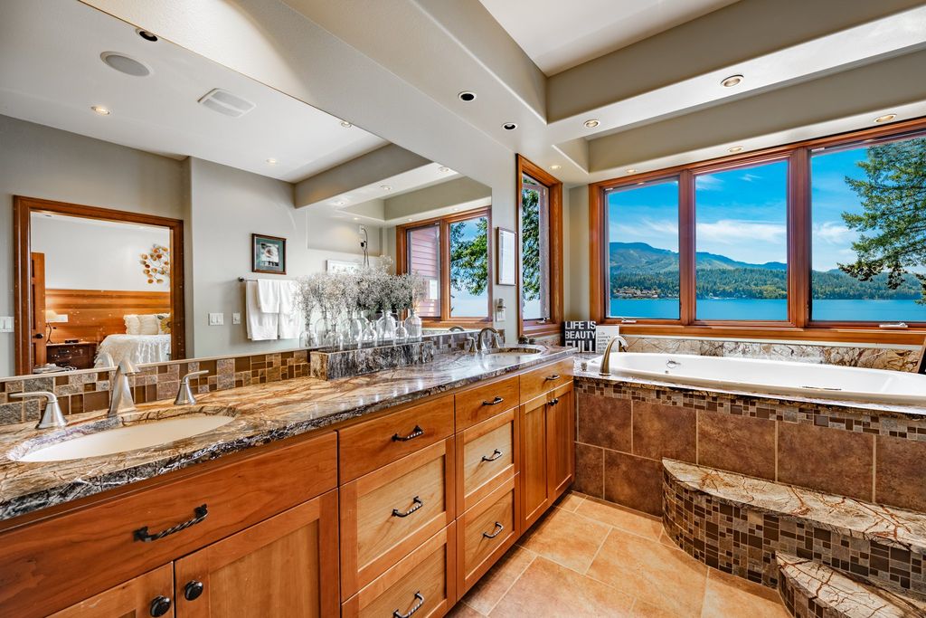 Lakefront Paradise: Luxurious Contemporary Home on Lake Whatcom, Washington Asking $3.489 Million