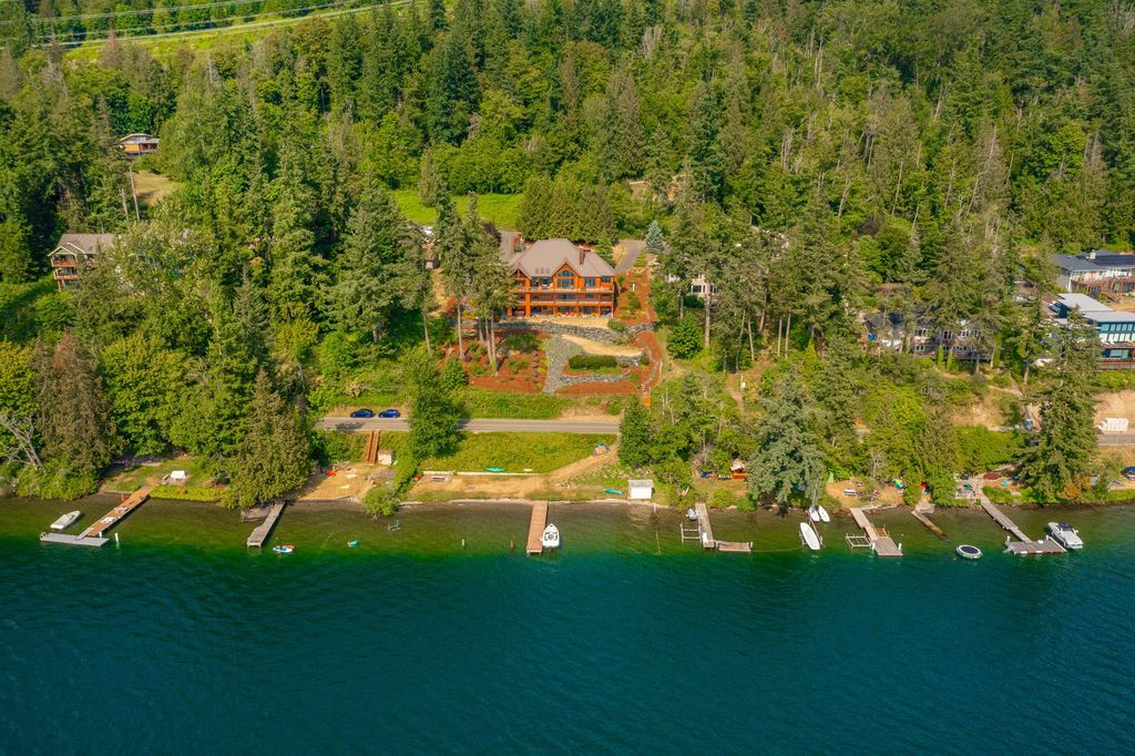 Lakefront Paradise: Luxurious Contemporary Home on Lake Whatcom, Washington Asking $3.489 Million
