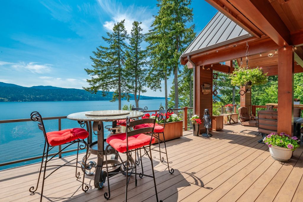 Lakefront Paradise: Luxurious Contemporary Home on Lake Whatcom, Washington Asking $3.489 Million