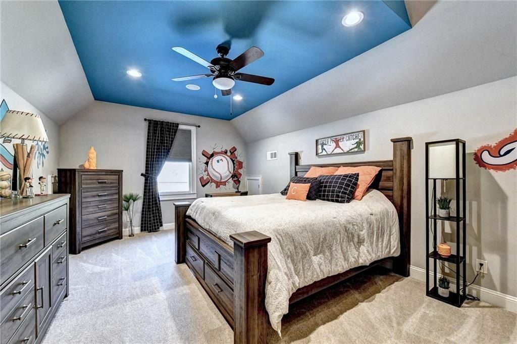 Luxurious Estate in Dacula, Georgia: Perfect Blend of High-End Living and Equestrian Enthusiasm Asking $5,999,999