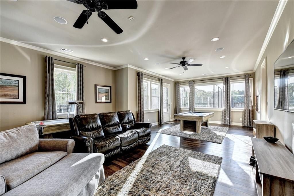 Luxurious Estate in Dacula, Georgia: Perfect Blend of High-End Living and Equestrian Enthusiasm Asking $5,999,999