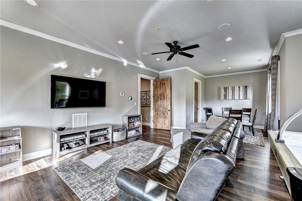 Luxurious Estate in Dacula, Georgia: Perfect Blend of High-End Living and Equestrian Enthusiasm Asking $5,999,999