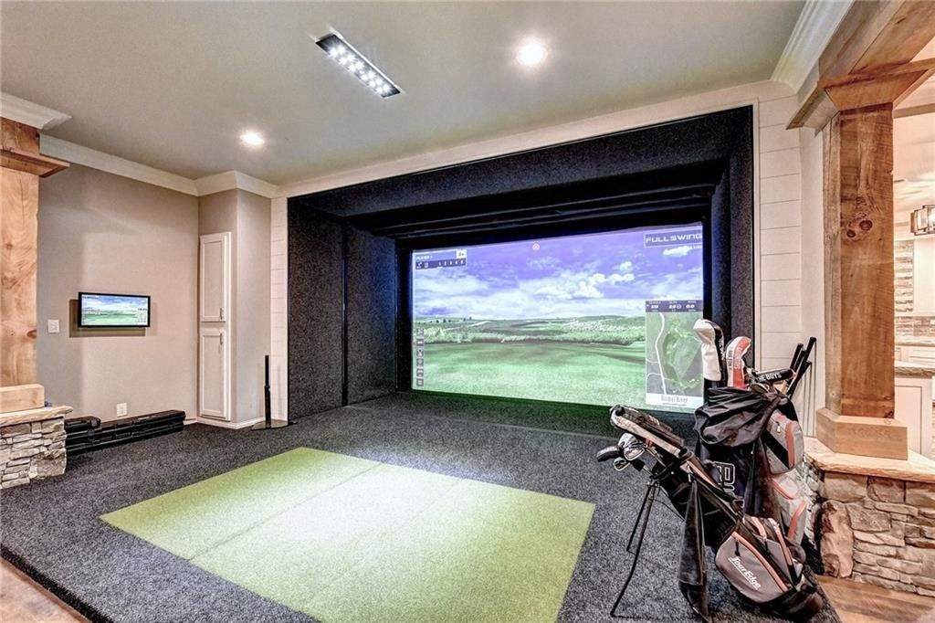 Luxurious Estate in Dacula, Georgia: Perfect Blend of High-End Living and Equestrian Enthusiasm Asking $5,999,999