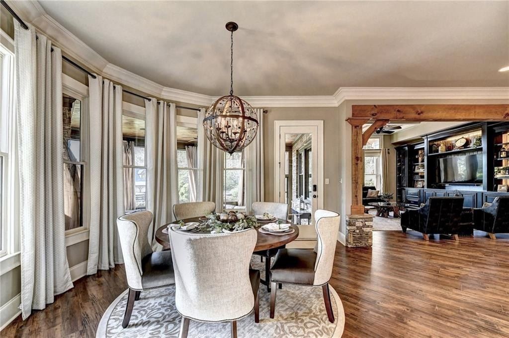 Luxurious Estate in Dacula, Georgia: Perfect Blend of High-End Living and Equestrian Enthusiasm Asking $5,999,999