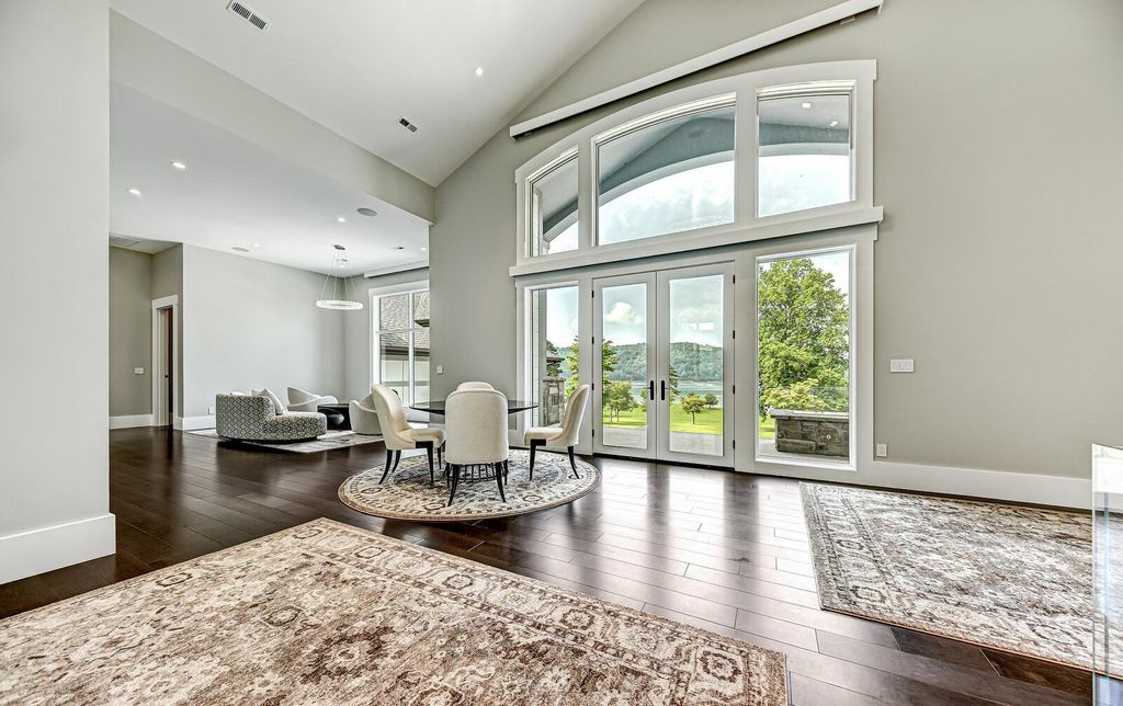 Magnificent Lake Home with Panoramic Views in Tennessee hits The Market for $11,497,000 17 Luxurious Lakefront Living at The Peninsula, La Follette, Tennessee: Breathtaking Home Listed for $11.997 Million