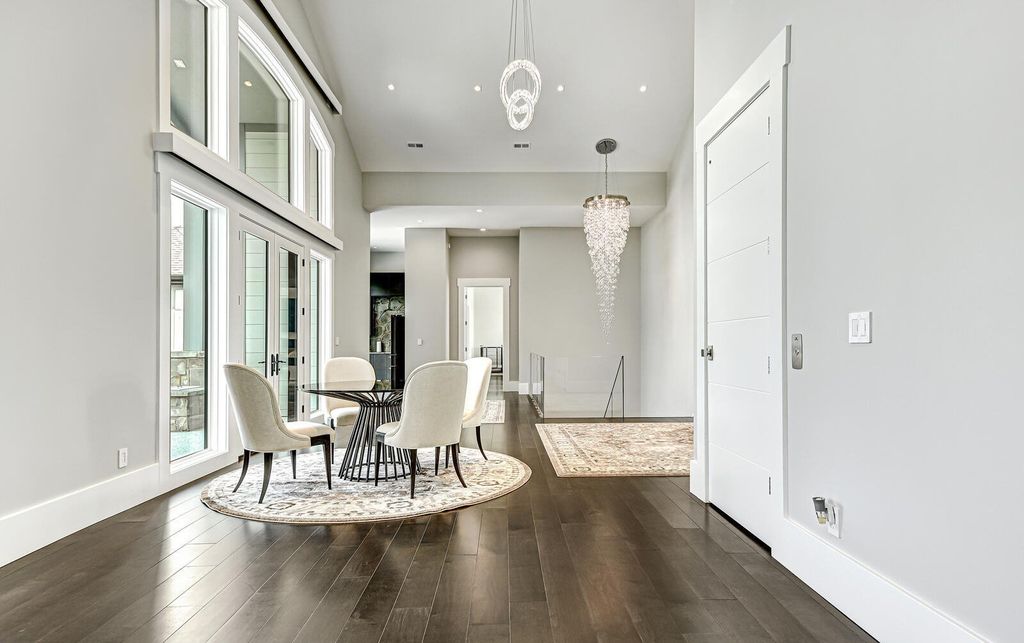 Magnificent Lake Home with Panoramic Views in Tennessee hits The Market for $11,497,000 24 Luxurious Lakefront Living at The Peninsula, La Follette, Tennessee: Breathtaking Home Listed for $11.997 Million