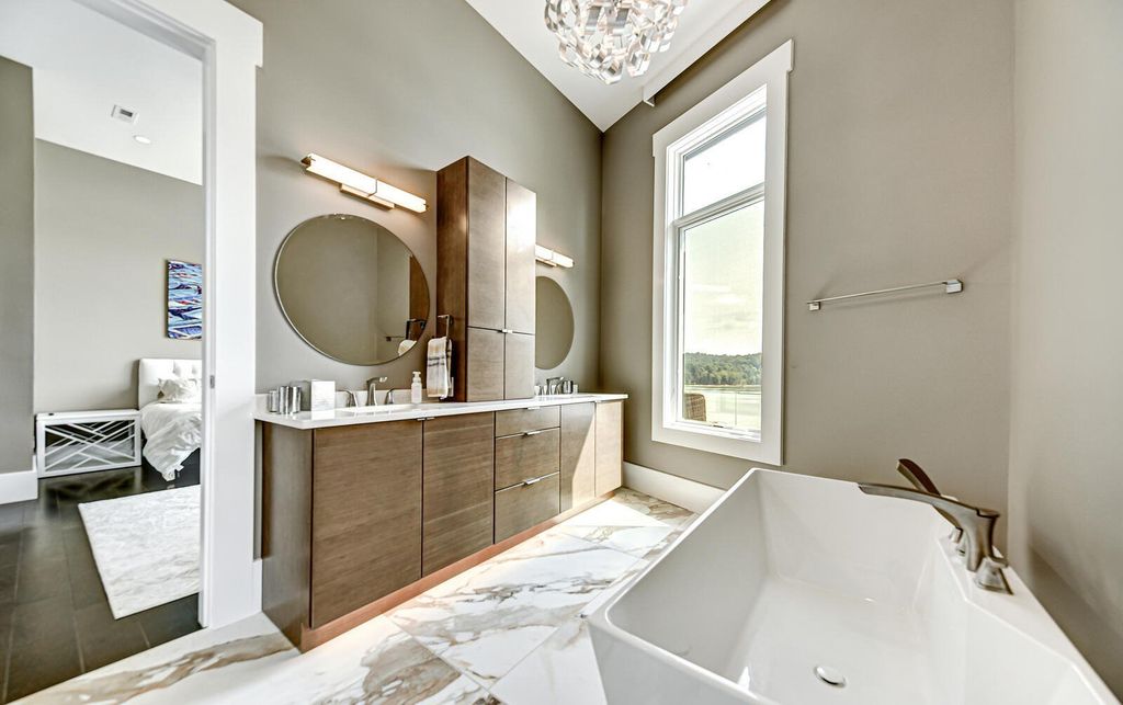 Magnificent Lake Home with Panoramic Views in Tennessee hits The Market for $11,497,000 34 Luxurious Lakefront Living at The Peninsula, La Follette, Tennessee: Breathtaking Home Listed for $11.997 Million