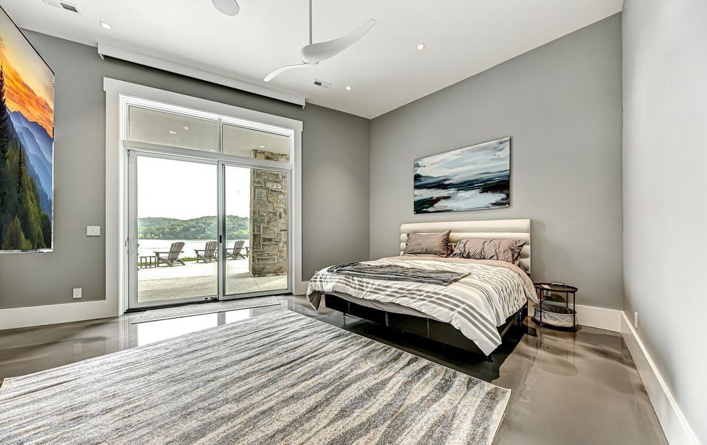 Magnificent Lake Home with Panoramic Views in Tennessee hits The Market for $11,497,000 38 Luxurious Lakefront Living at The Peninsula, La Follette, Tennessee: Breathtaking Home Listed for $11.997 Million