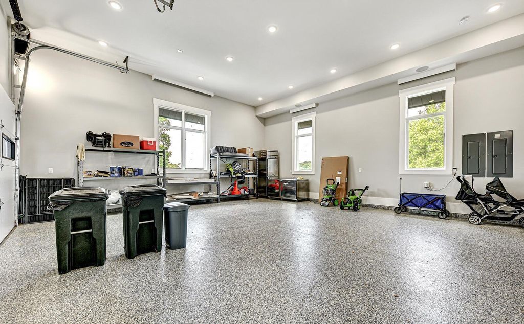 Magnificent Lake Home with Panoramic Views in Tennessee hits The Market for $11,497,000 51 Luxurious Lakefront Living at The Peninsula, La Follette, Tennessee: Breathtaking Home Listed for $11.997 Million