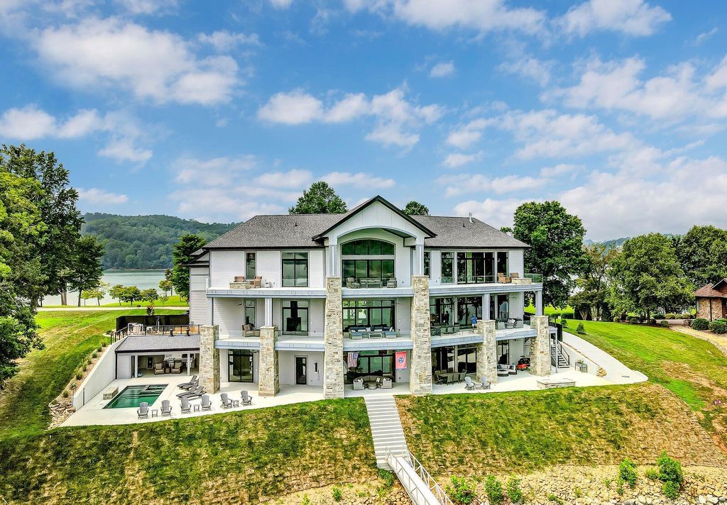 Magnificent Lake Home with Panoramic Views in Tennessee hits The Market for $11,497,000 57 Luxurious Lakefront Living at The Peninsula, La Follette, Tennessee: Breathtaking Home Listed for $11.997 Million