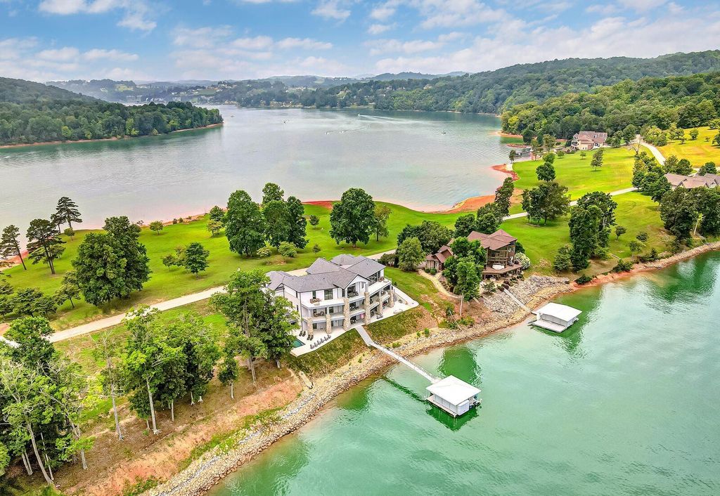 Magnificent Lake Home with Panoramic Views in Tennessee hits The Market for $11,497,000 58 Luxurious Lakefront Living at The Peninsula, La Follette, Tennessee: Breathtaking Home Listed for $11.997 Million