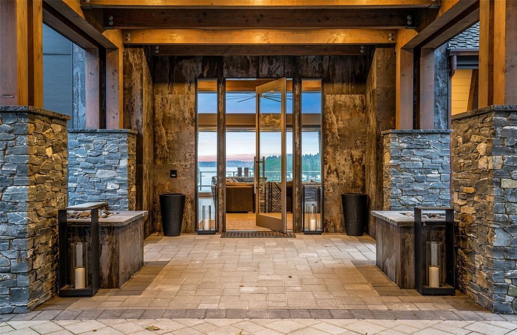 Luxurious Retreat in Shelton, Washington: A Masterpiece of Design, Materials, and Attention to Detail, Listed at $6.5 Million