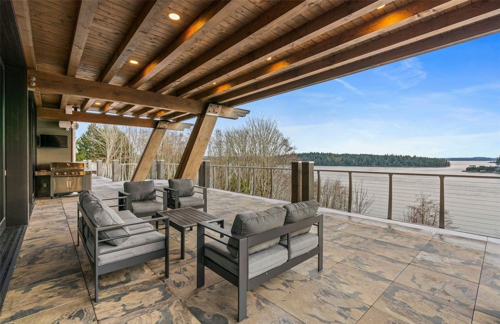 Luxurious Retreat in Shelton, Washington: A Masterpiece of Design, Materials, and Attention to Detail, Listed at $6.5 Million