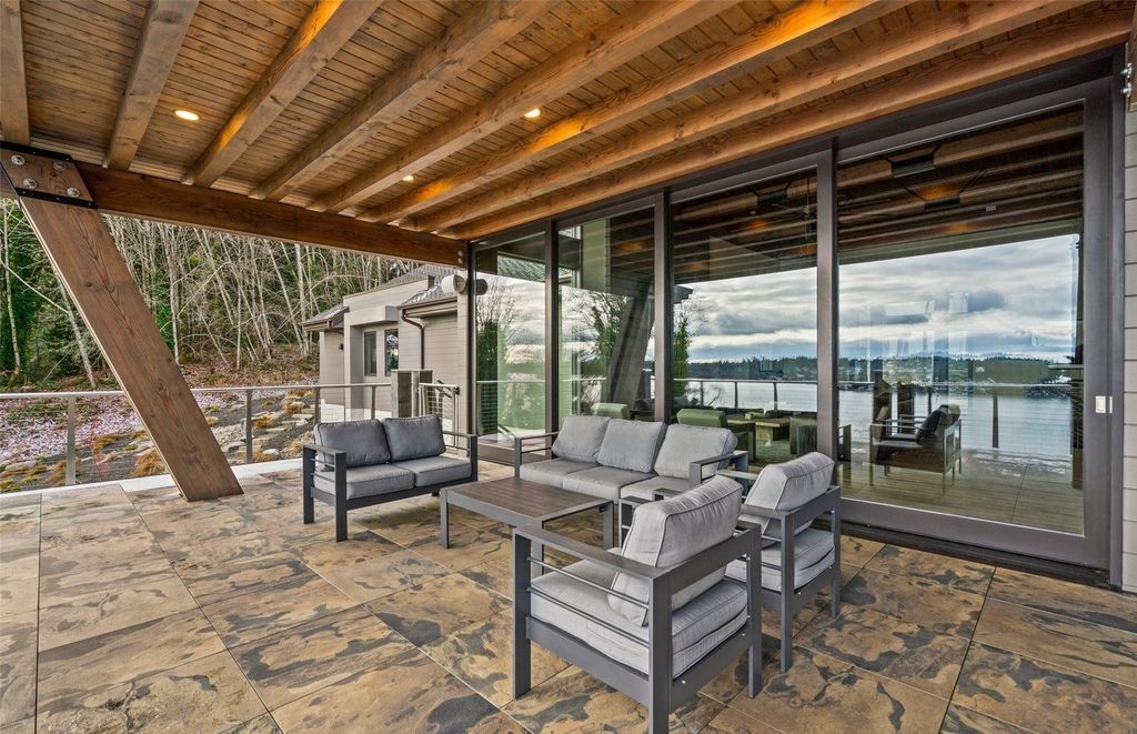 Luxurious Retreat in Shelton, Washington: A Masterpiece of Design, Materials, and Attention to Detail, Listed at $6.5 Million