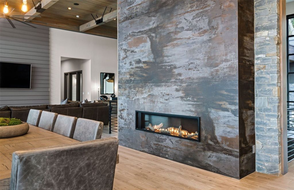 Luxurious Retreat in Shelton, Washington: A Masterpiece of Design, Materials, and Attention to Detail, Listed at $6.5 Million